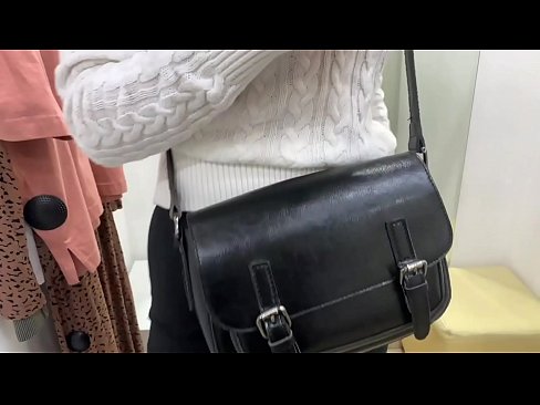 ❤️ Јавна мастурбација на младата кучка FeralBerry со дилдо во фитинг просторијата ❌ Квалитетен секс на mk.videolucrativo.top ❌️❤